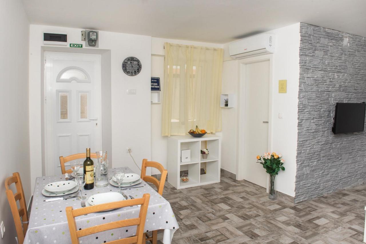Studio Apartment Bilic Šibenik Extérieur photo