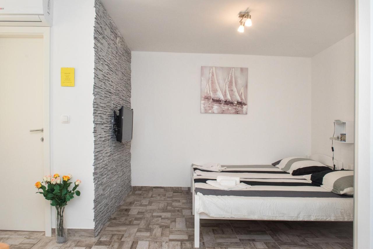 Studio Apartment Bilic Šibenik Extérieur photo